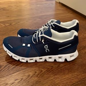 On Cloud blue shoes. New.
